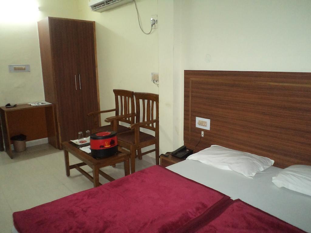 Hotel Umang Lucknow Zimmer foto